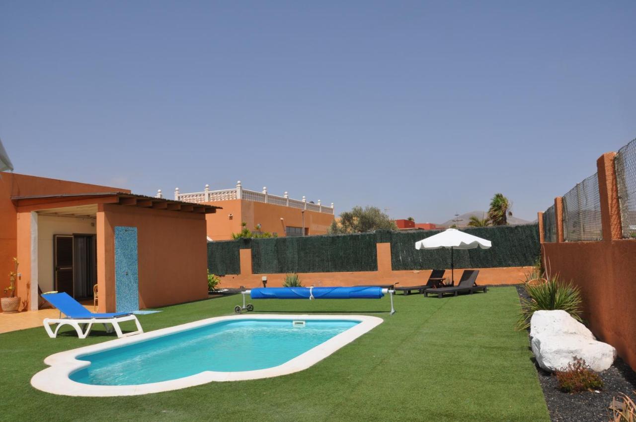 ECO Villa White Suite with climatized pool Caleta De Fuste Esterno foto