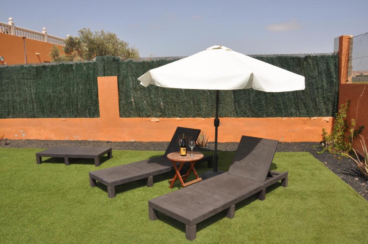 ECO Villa White Suite with climatized pool Caleta De Fuste Esterno foto
