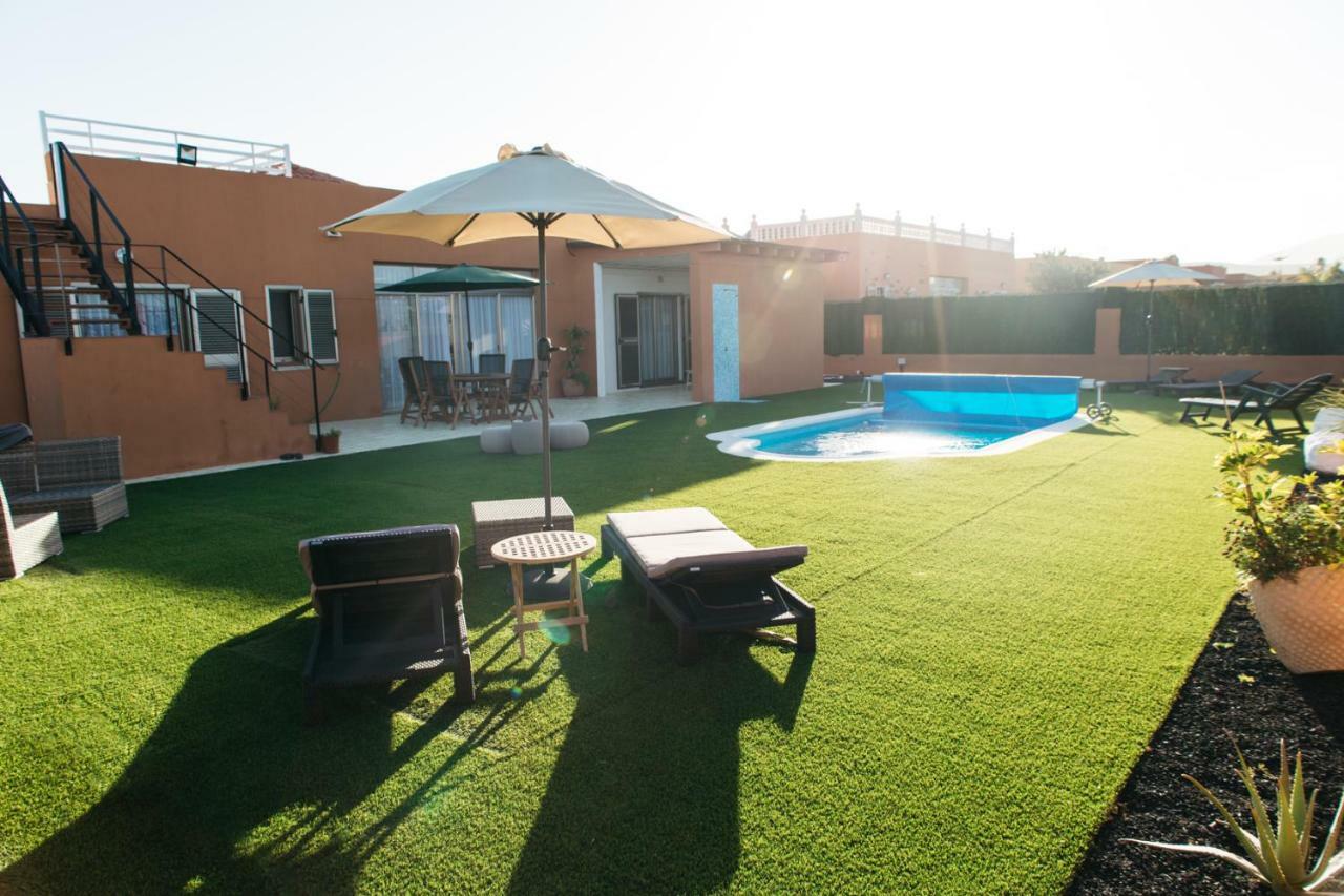ECO Villa White Suite with climatized pool Caleta De Fuste Esterno foto